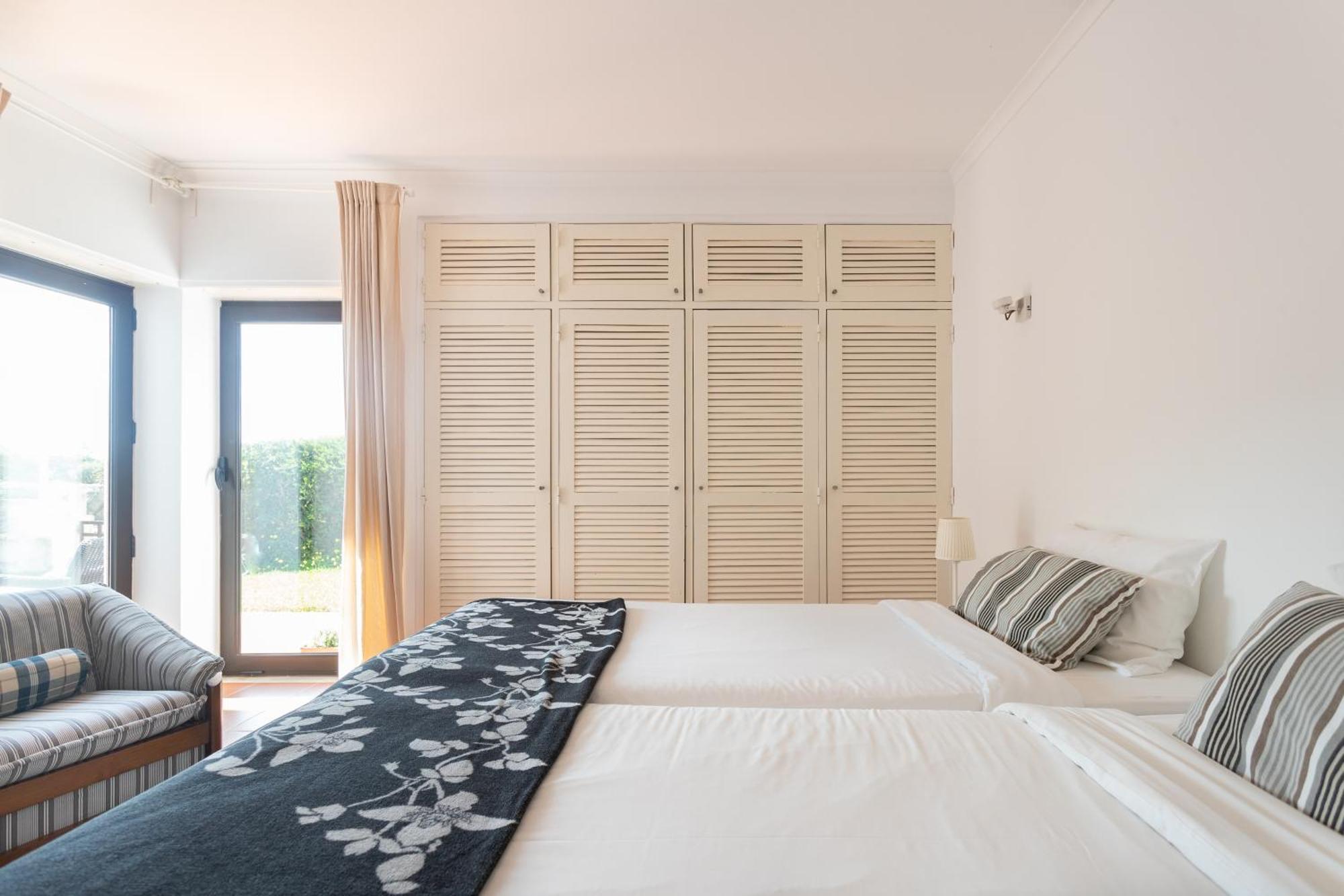 Blue Buddha Beach House Ericeira Ruang foto